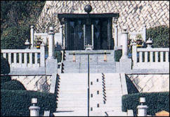 教主霊廟の写真